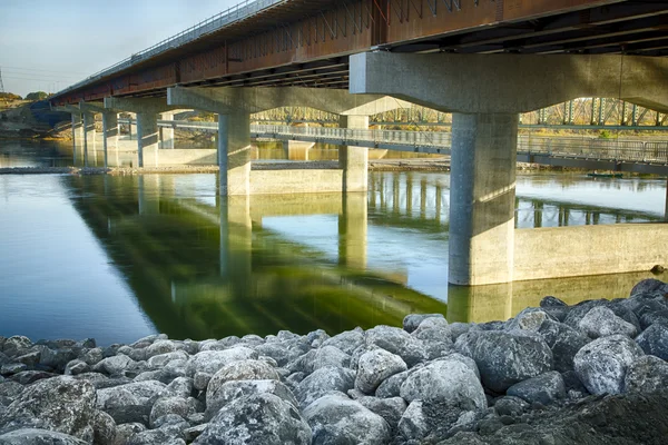 Nueva construcción del puente —  Fotos de Stock