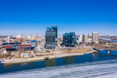 Saskatchewan, Kanada 'daki Saskatoon şehrinin hava aracı görüntüsü