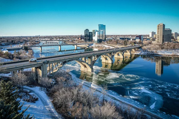 Aerial Drone View of the City of Saskatoon in Saskatchewan, Kanada — Stock Fotó