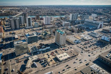 Saskatchewan, Kanada 'daki Saskatoon şehrinin hava aracı görüntüsü
