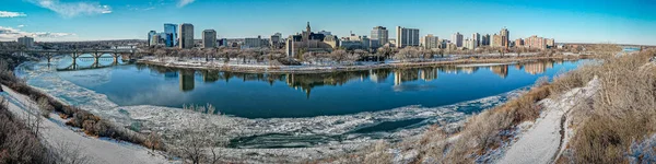 Aerial Drone View of the city of Saskatoon in Saskatchewan, Canada — Stock Photo, Image