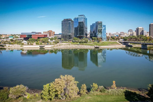 Drone aéreo Vista da cidade de Saskatoon em Saskatchewan, Canadá — Fotografia de Stock