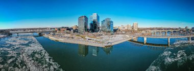 Saskatchewan, Kanada 'daki Saskatoon şehrinin hava aracı görüntüsü