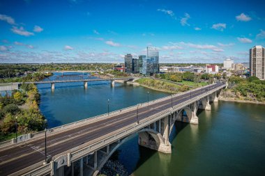Saskatchewan, Kanada 'daki Saskatoon şehrinin hava aracı görüntüsü