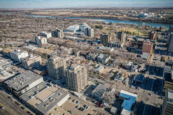 Flygdrönare Utsikt över staden Saskatoon i Saskatchewan, Kanada — Stockfoto