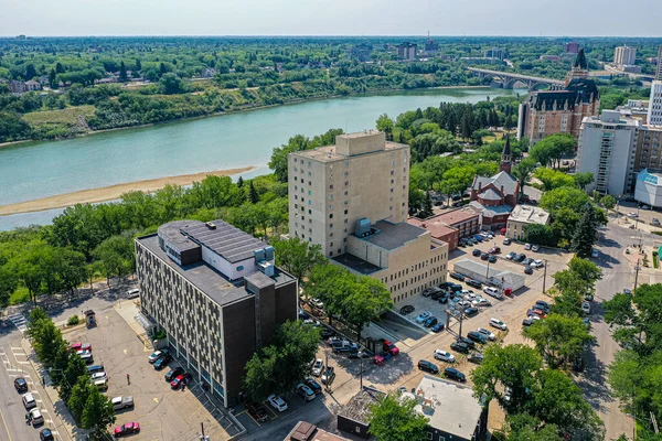 Saskatchewan, Kanada 'daki Saskatoon şehrinin hava aracı görüntüsü