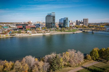Saskatchewan, Kanada 'daki Saskatoon şehrinin hava aracı görüntüsü