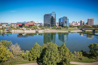 Saskatchewan, Kanada 'daki Saskatoon şehrinin hava aracı görüntüsü