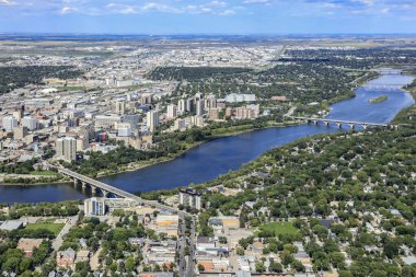 Saskatoon, Saskatchewan, Kanada şehir merkezinin hava manzarası
