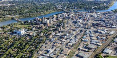 Saskatoon, Saskatchewan, Kanada şehir merkezinin hava manzarası