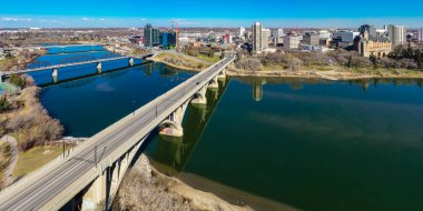 Saskatoon, Saskatchewan, Kanada şehir merkezinin hava manzarası
