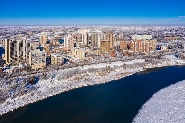 Luftaufnahme der Innenstadt von Saskatoon, Saskatchewan, Kanada — Stockfoto