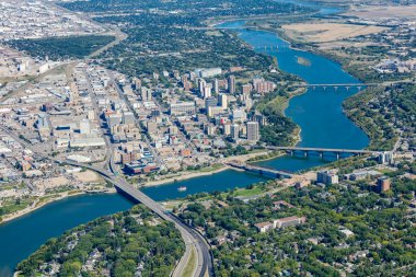 Saskatoon, Saskatchewan, Kanada şehir merkezinin hava manzarası