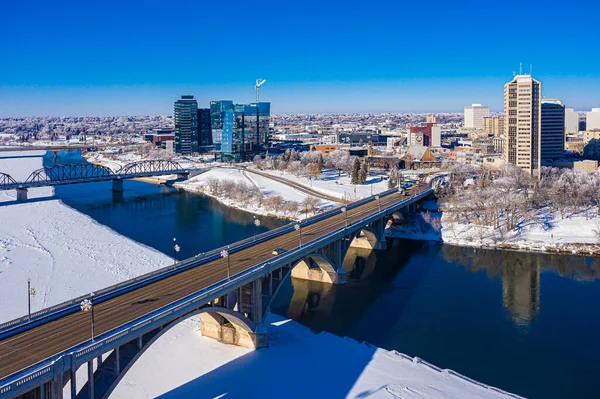 Flygfoto över centrum av Saskatoon, Saskatchewan, Kanada — Stockfoto