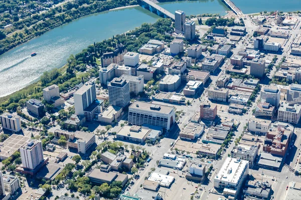 Vue aérienne du centre-ville de Saskatoon, Saskatchewan, Canada — Photo