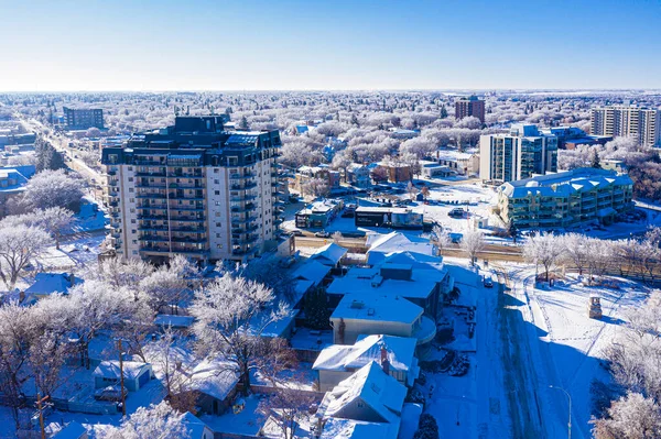 Widok z lotu ptaka na centrum Saskatoon, Saskatchewan, Kanada — Zdjęcie stockowe