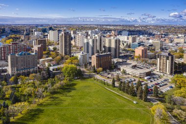Saskatoon, Saskatchewan, Kanada şehir merkezinin hava manzarası