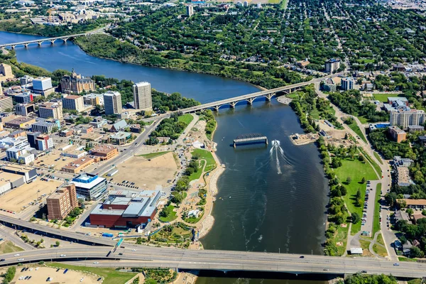 Aerial view of the downtown area of Saskatoon, Saskatchewan, Canada — Stock Photo, Image