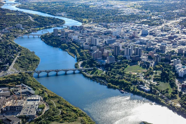 Aerial view of the downtown area of Saskatoon, Saskatchewan, Canada — Stockfoto
