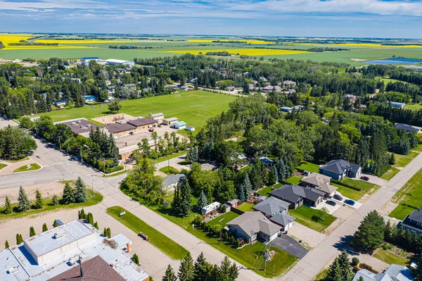 Laird Noの農村部の自治体で約1000人の住民の町であるWaldheimの町の空中ビュー 404 サスカチュワン州 サスカトゥーンの北57 Kmに位置するカナダの州 — ストック写真