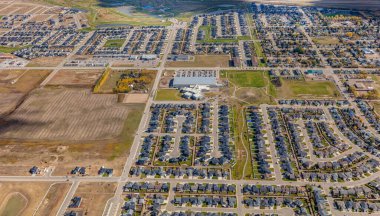 Warman ve Saskatchewan 'ın Kanada bozkırlarındaki hava manzarası