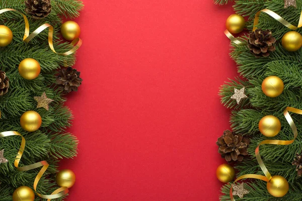 Bovenaanzicht Foto Van Gouden Kerstboom Ballen Dennenappels Gloeiende Sterren Gouden — Stockfoto