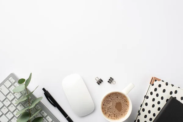 Konsep Bisnis Foto Top Dari Papan Ketik Tempat Kerja Mouse — Stok Foto