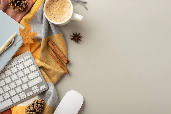 Autumn Business Concept Top View Photo Workplace Computer Mouse Keyboard — Zdjęcie stockowe