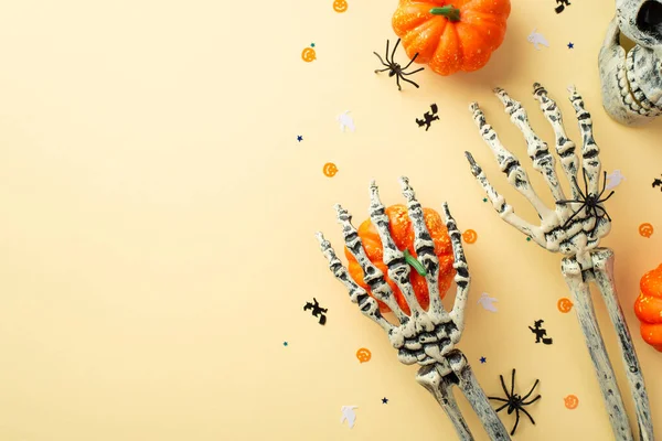 Halloween Creepy Decorations Concept Top View Photo Skeleton Hands Skull — Foto Stock