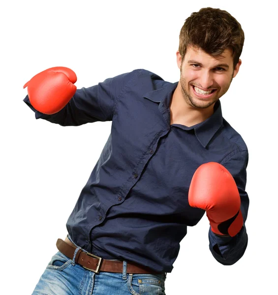 Jeune homme portant des gants de boxe — Photo