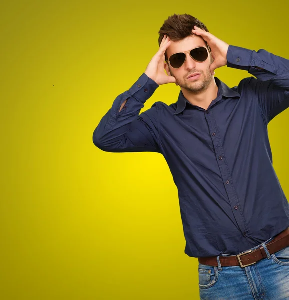 Stressed Man Standing With Hands On Head — Stock Photo, Image