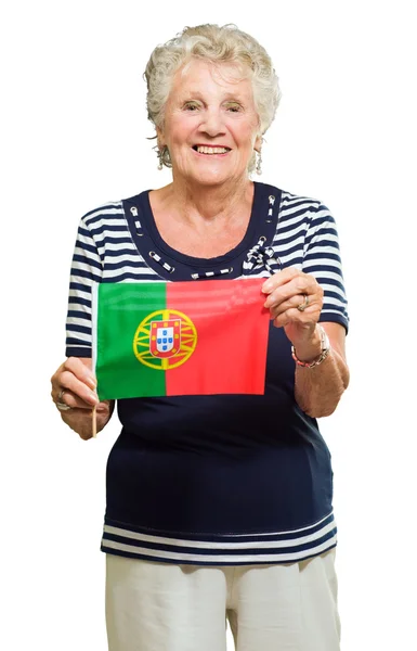 Starší žena drží pod vlajkou Portugalska — Stock fotografie