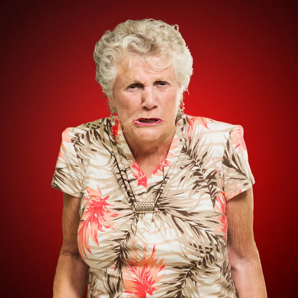 Сердиться жінка старший — стокове фото