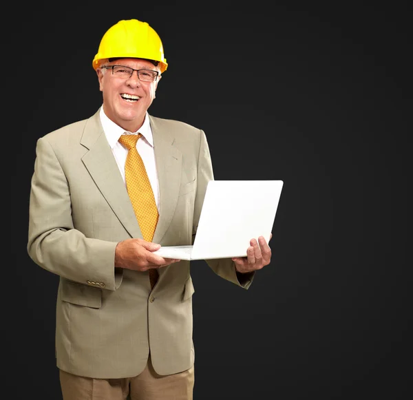 Senior Male Architect Standing With Touchpad — Zdjęcie stockowe