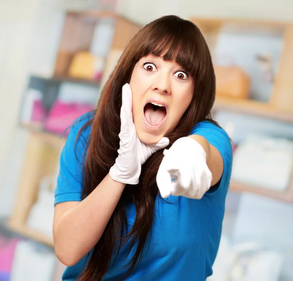 Geschokt naar vrouw — Stockfoto