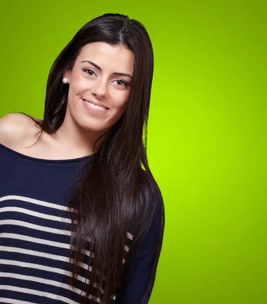 Retrato de la joven feliz —  Fotos de Stock