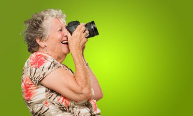 kadın kıdemli fotoğraf çekimi