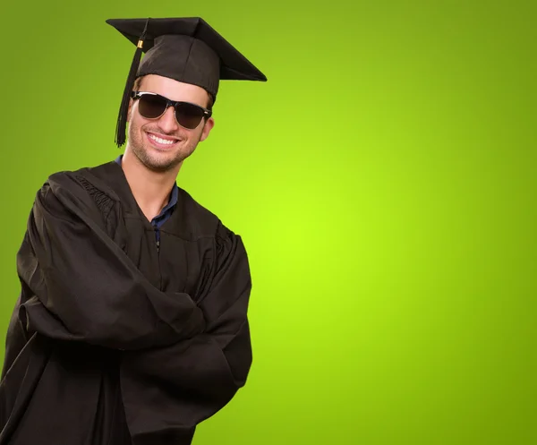 Szczęśliwy człowiek absolwent — Zdjęcie stockowe