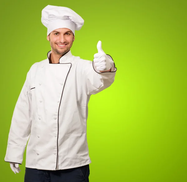 Retrato de Chef mostrando polegar para cima sinal — Fotografia de Stock