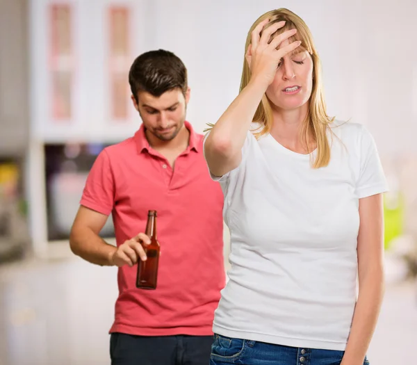 Tense Woman With Man At Background — Stock Photo, Image