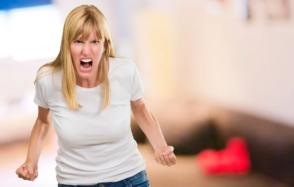 Portrait Of Angry Woman — Stock Photo, Image