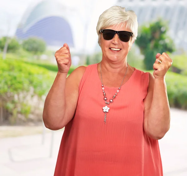 Portrait Of A Senior Woman With A Closed Fist — Stock Photo, Image