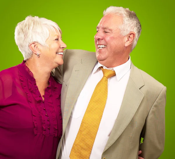Porträtt av ett lyckligt äldre par — Stockfoto