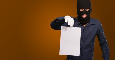 hırsız yüz maskesi