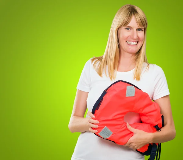 Glückliche Frau mit Schwimmweste — Stockfoto