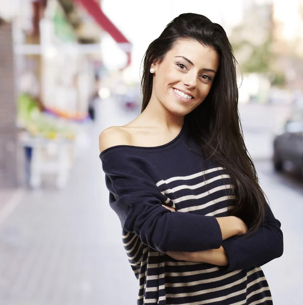 Bella giovane donna — Foto Stock