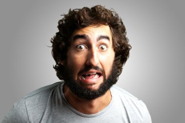 komik bir adam portresi