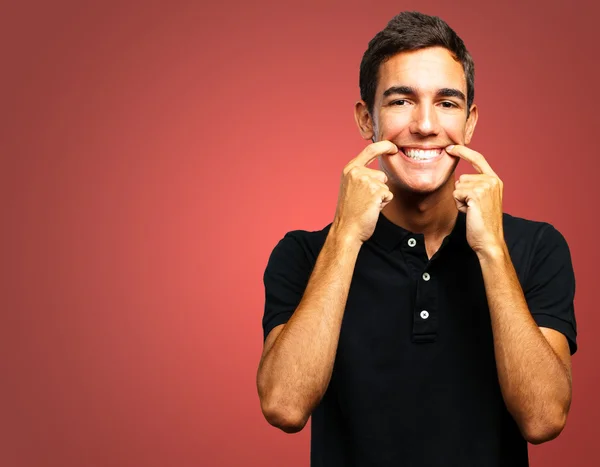 Retrato de um menino feliz — Fotografia de Stock