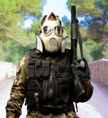 gaz maskesi ile asker portresi