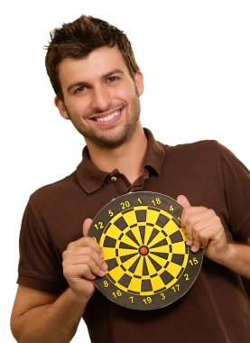 dart tahtası tutan bir adam portresi